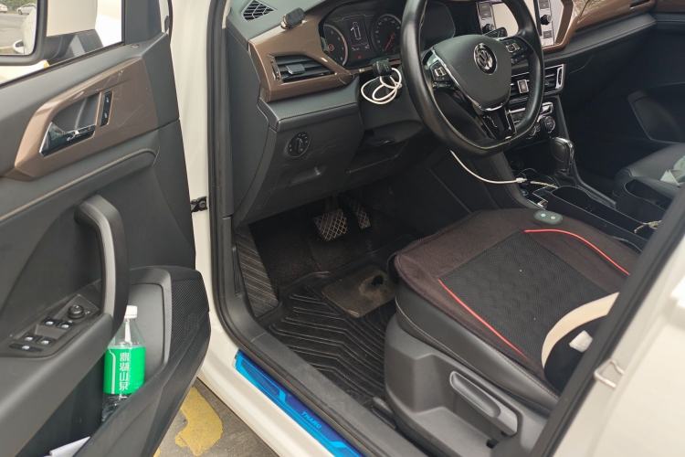 Used Volkswagen Tharu 2020 280TSI Two-Wheel Drive Comfort Edition China VI Standard
