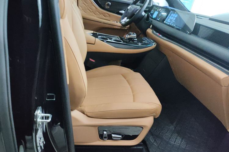 Used FORTHING Xinghai V9 2026 Model, More Enjoyment Series, 200km Luxury Edition