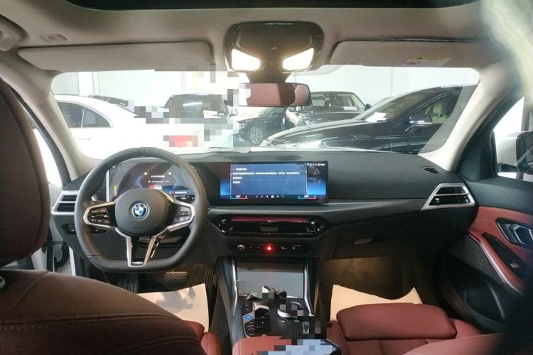 Used BMW i3 2025 eDrive 35 L Center Console