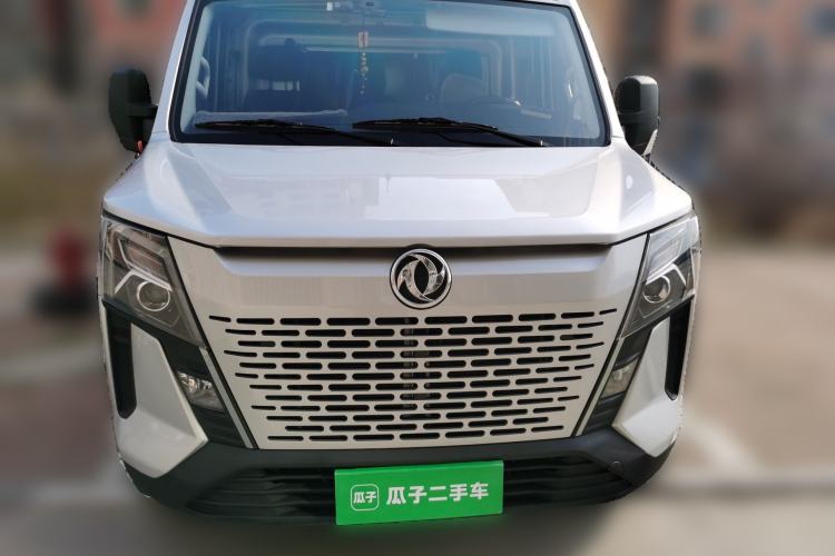 Used Dongfeng Yufeng 2023 V9+ 2.3T Manual Front-Drive Van Short Wheelbase Mid-Roof 3-Seater
