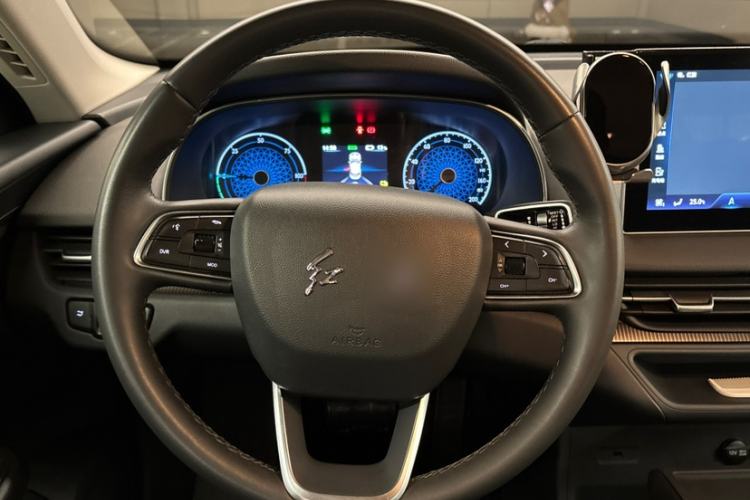 Used Hongqi E-QM5 2022 431 km Charge & Enjoy Edition