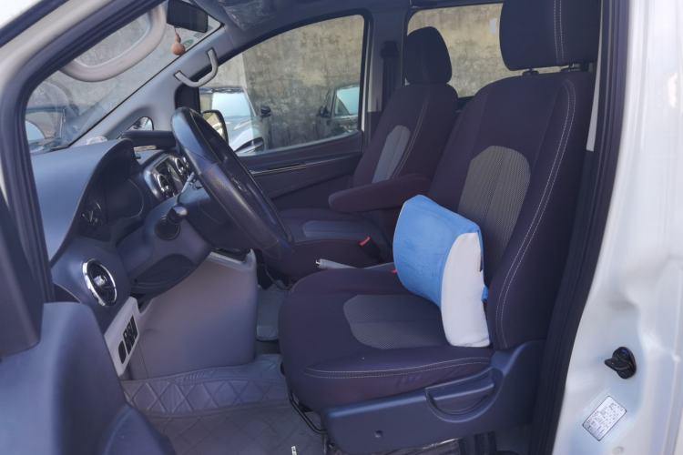 Ojetý JAC Refine M3 2016 IKEA Edition 1.6L Luxury Model