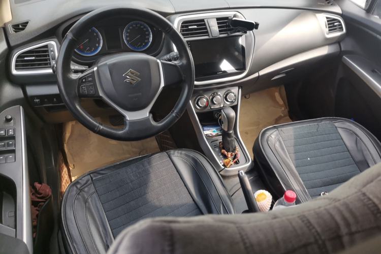 Used Suzuki S-Cross 2015 1.6L CVT Two-Wheel Drive Entry-Level Trim
