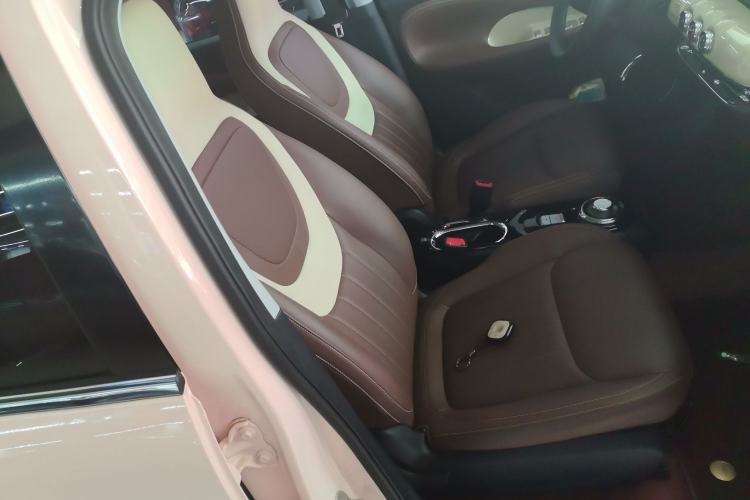 Used Wuling Bingo 2023 410 km Lingxi Deluxe Edition
