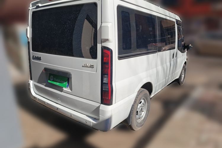 Used JMC Fushun 2023 2.0T Manual Short Wheelbase Low-Roof Commercial Multi-Purpose Passenger Vehicle 6 Seats with Lift-Up Tailgate

