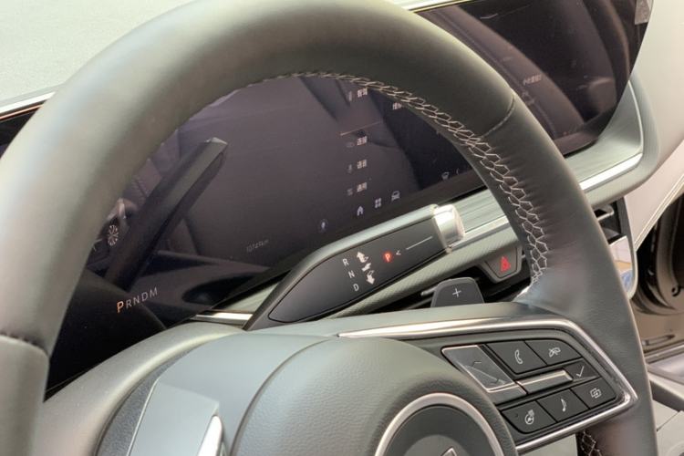 Used Buick Envision 2024 Encore Plus 28T AWD Luxury Edition Interior 13