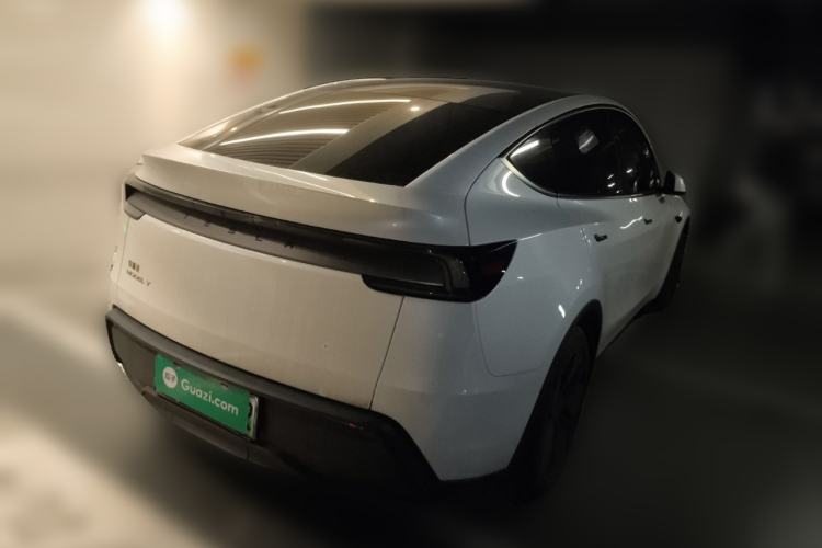 Used Tesla Model Y 2025 Rear-Wheel-Drive Version