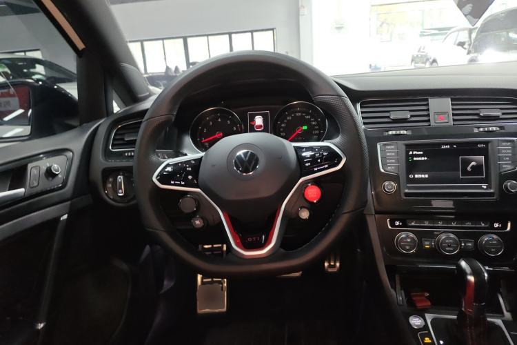 Used Volkswagen Golf GTI 2016 2.0 TSI GTI Steering Wheel