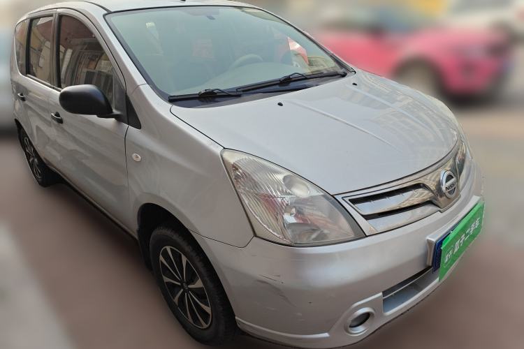 Used Nissan Livina 2010 Jingyue Edition 1.6L Manual All-Around Model
