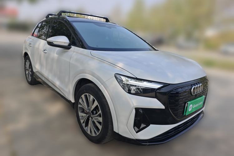Used Audi Q4 e-tron 2024 40 e-tron Adventure Edition Front Right 45 Deg