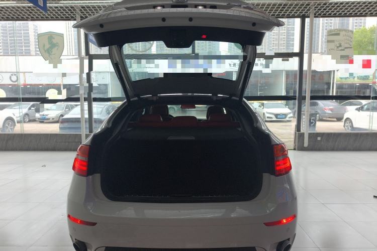 Used BMW X6 2014 xDrive35i Sport model Trunk