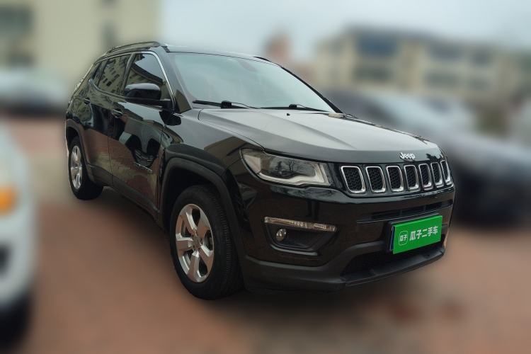 Used Jeep Compass 2017 200T Automatic Family Edition Front Right 45 Deg