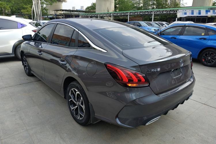 Used MG 5 2022 180 DVVT CVT Youth Luxury Edition
