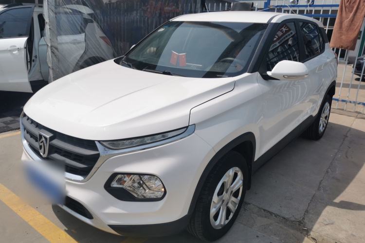 Used Baojun 510 2017 1.5L manual Comfort trim