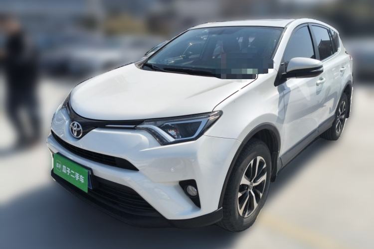 Used Toyota RAV4 2019 2.0L CVT Two-Wheel Drive Pioneer Edition China VI Standard