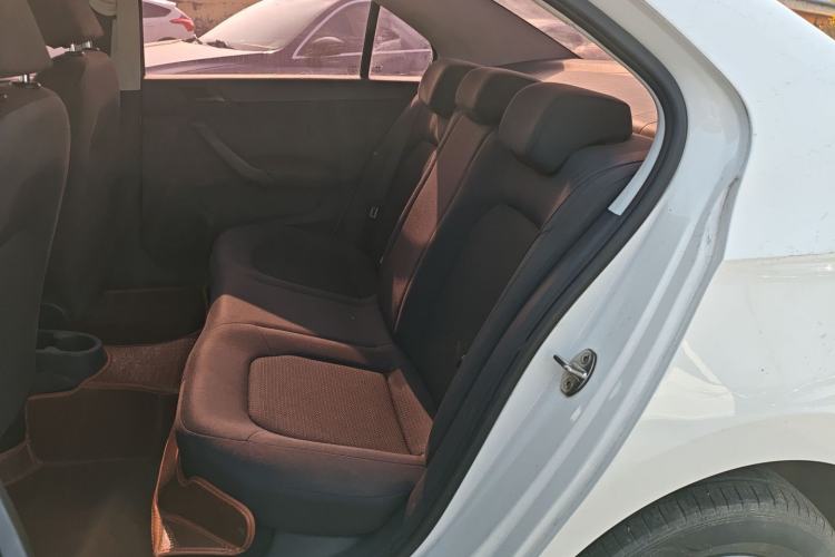 Used Volkswagen Santana 2015 1.6L Automatic Fashion Edition