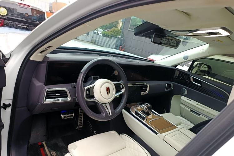 Used Hongqi E-HS9 2022 660 km Range Flagship Edition Four Seats
