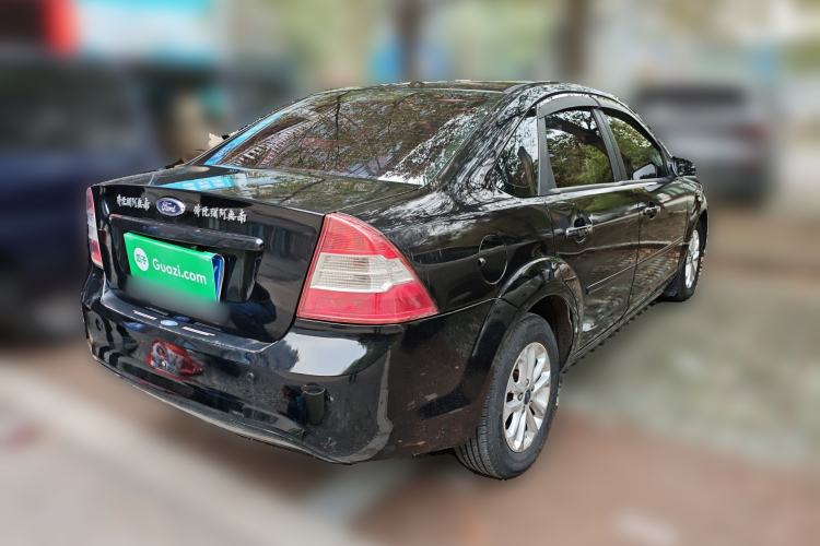 Used Ford Focus 2011 Sedan 1.8L Automatic Fashion Edition
