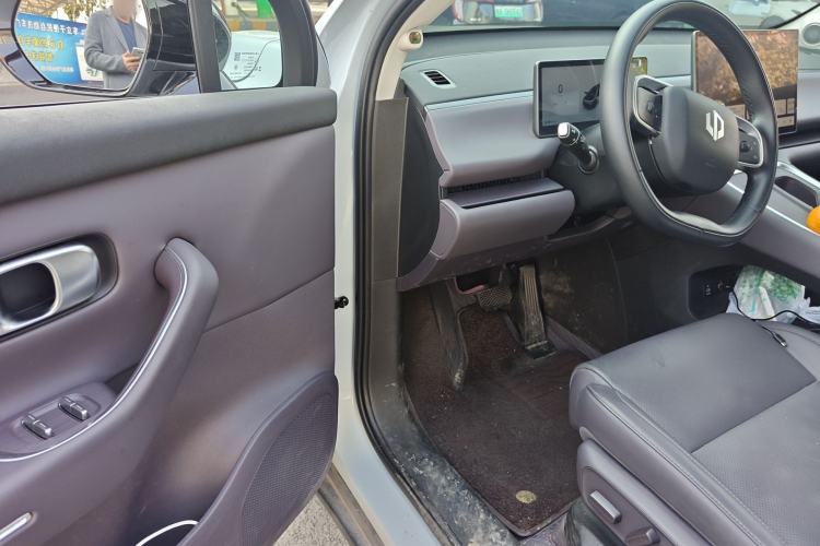 Used Leapmotor C16 2026 All-Electric 630 LiDAR Zhizun Edition 6 Seats
