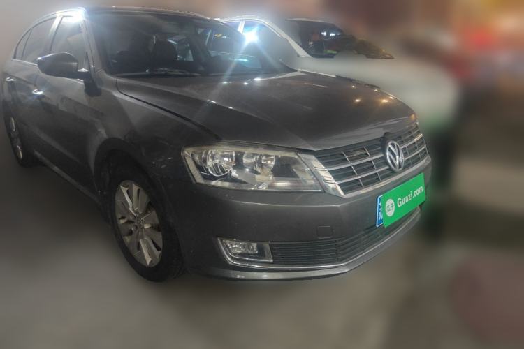 Used Volkswagen Lavida 2013 1.6L Manual Comfort Edition Front Right 45 Deg