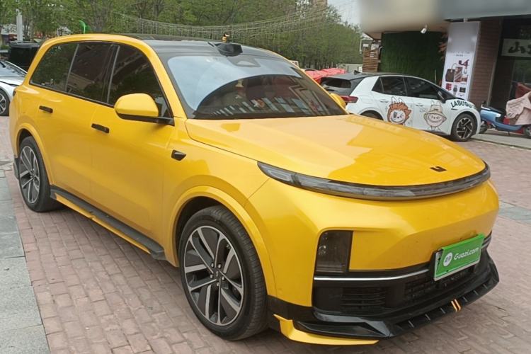 Used Li Auto L9 2022 Max model Front Right 45 Deg