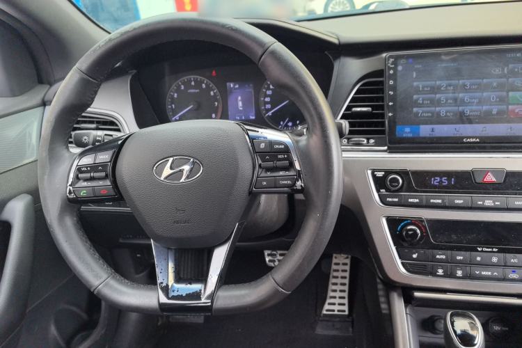 Used Hyundai Sonata 2015 1.6T GLS Smart Model Steering Wheel
