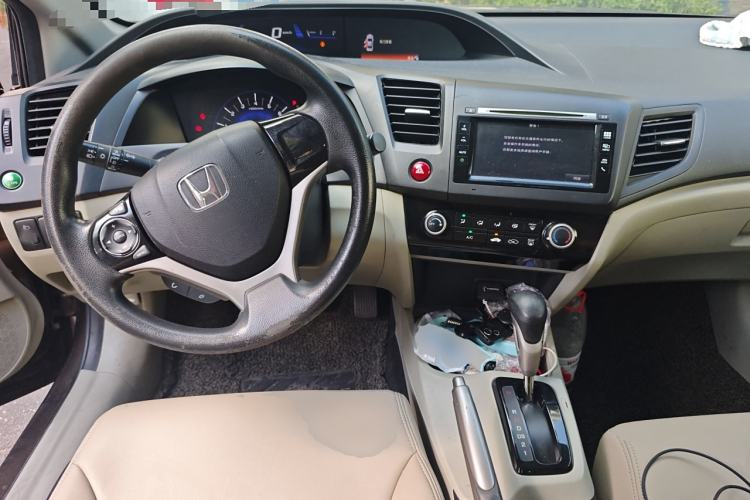 Used Honda Civic 2014 1.8L automatic comfort version
