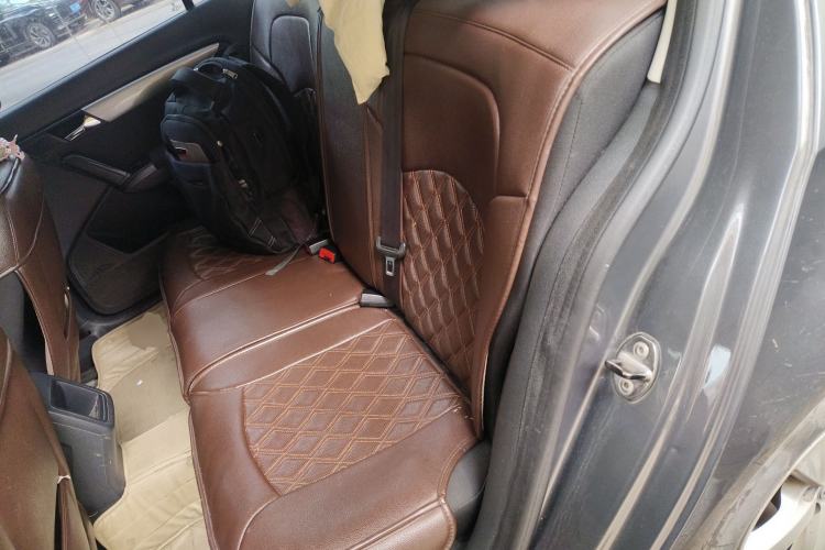 Used Volkswagen Lavida 2013 Revised Classic 1.6L Automatic Fashion Edition Left Rear Seat