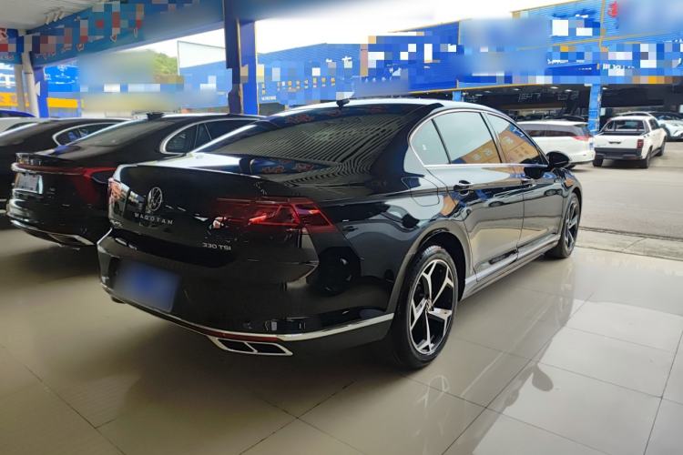 Used Volkswagen Magotan 2023 2 Million Units Limited Edition 330TSI DSG Leading Version Rear Right 45 Deg