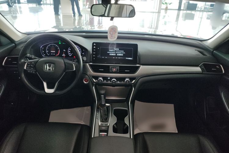 Used Honda Accord 2022 260TURBO Luxury Edition Center Console