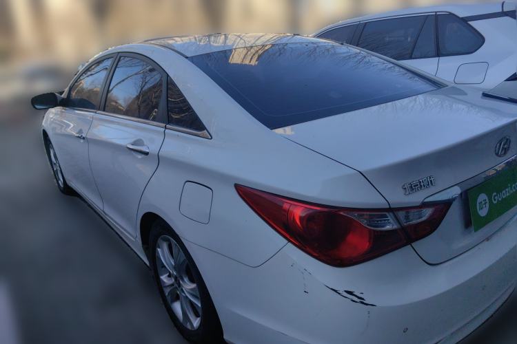 Used Hyundai Sonata 2011 2.0L Automatic Luxury Edition
