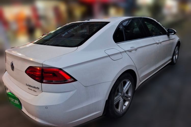 Used Volkswagen Lamando 2015 280TSI DSG Comfort Edition Rear Right 45 Deg