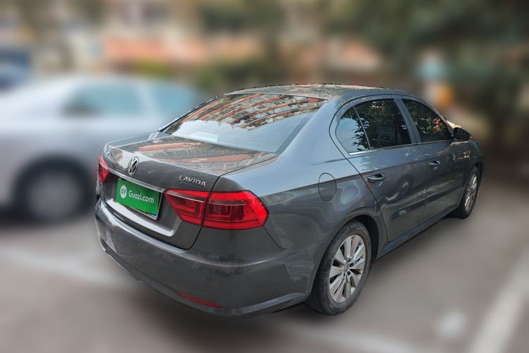 Used Volkswagen Lavida 2013 1.6L Automatic Comfort Edition
