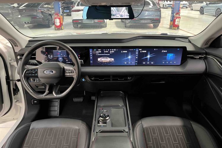 Used Ford Mondeo 2023 EcoBoost 245 Luxury Model Interior 1