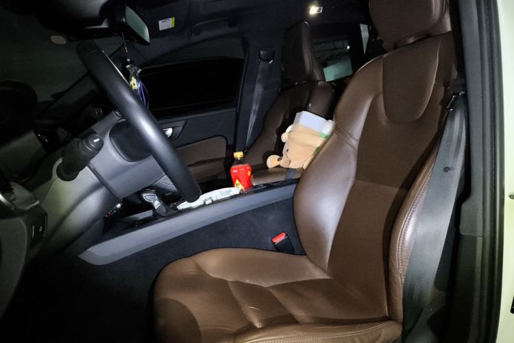 Used Volvo S60 2020 T4 Zhiyi Luxury Edition
