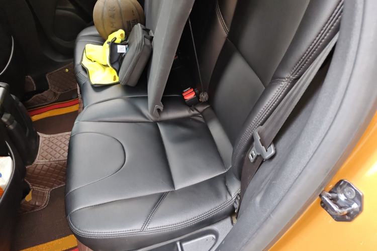 Used Volvo V40 2013 2.0T Zhiyi Edition Left Rear Seat