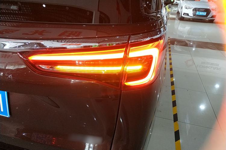 Used Buick GL8 2022 ES Land Cruiser 653T Luxury Model
