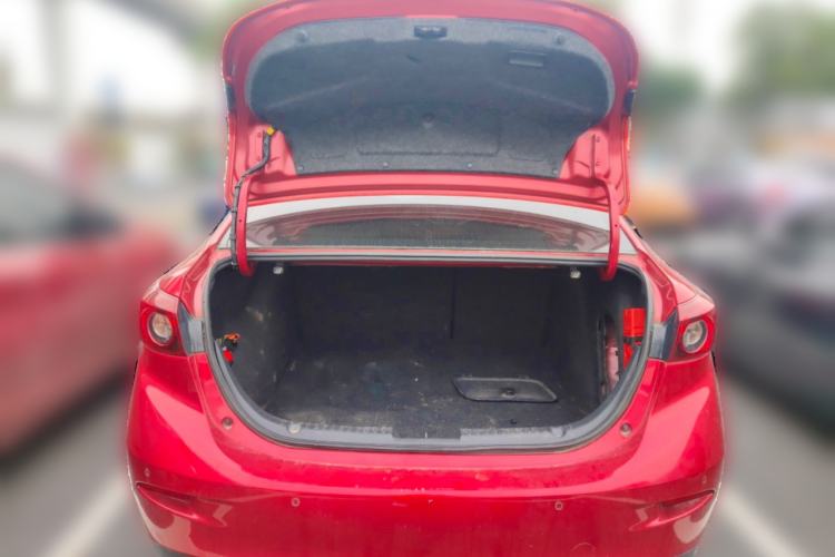 Used Mazda 3 Axela 2019 Cloud-Controlled Version Sedan 1.5L Automatic Comfort Trim China VI Standard Trunk