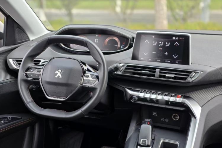 Used Peugeot 4008 2018 350THP Elite Edition Interior 2