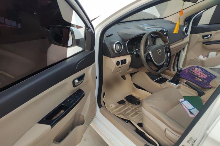 Used Jinbei 750 2016 1.5L Flagship Edition