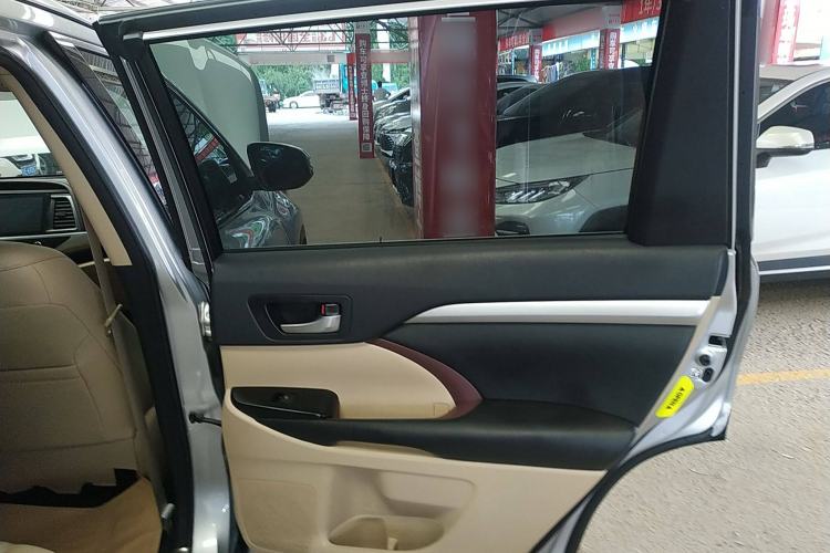 Used Toyota Highlander 2017 2.0T Two-Wheel Drive Elite Edition 5 Seats
