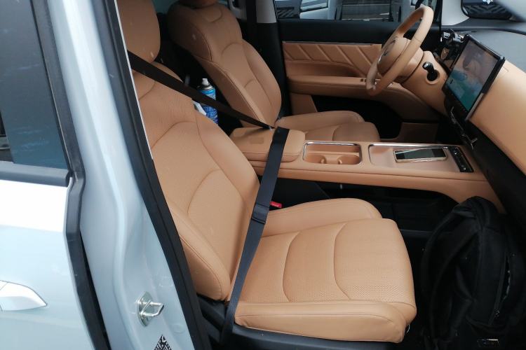 Used Wuling Wuling Starlight 730 2025 Model Plug-in Hybrid 125km Luxury Edition