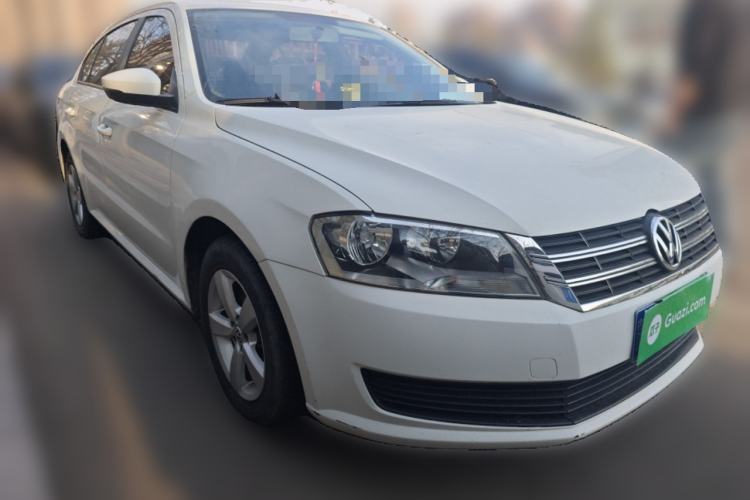 Used Volkswagen Lavida 2013 Revised Classic 1.6L Automatic Fashion Edition
