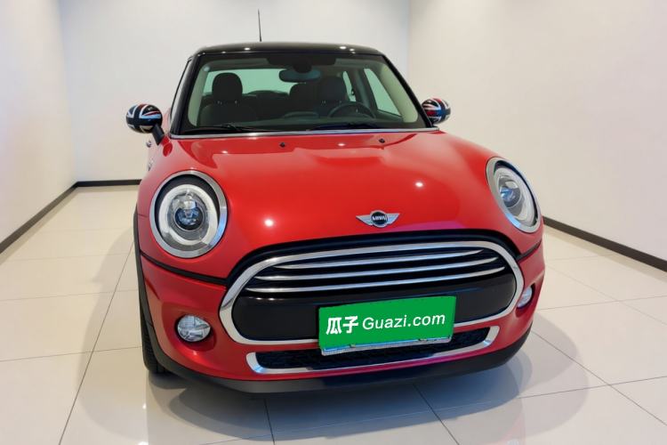 Used MINI 2016 1.5T COOPER Pioneer Edition Five-Door Model Front