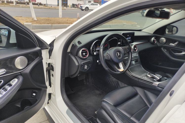 Used Mercedes-Benz C-Class 2015 C 200 station wagon
