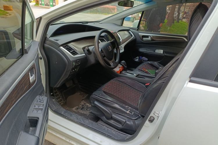 Used Honda Jade 2017 1.8L automatic Comfort version 5 seats
