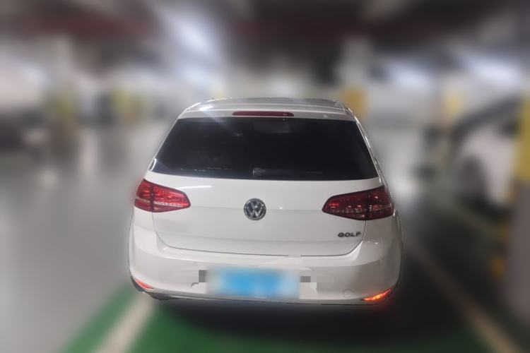 Used Volkswagen Golf 2015 1.6L Automatic Fashion Model
