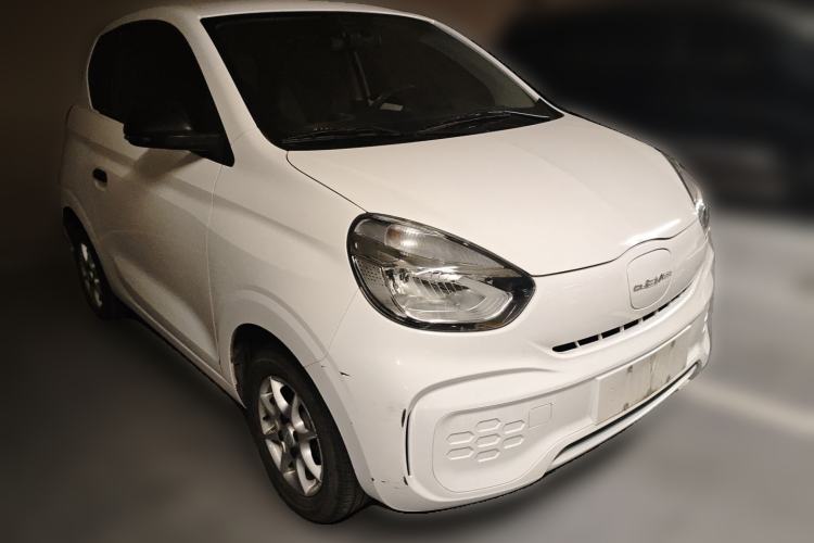 Used Roewe Clever 2022 311km QiQi BoBo Edition Front Right 45 Deg