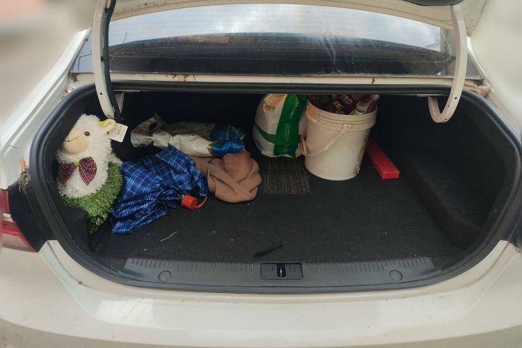 Used Roewe i6 New Energy 2019 PLUS 50T 4G Connected Glory Luxury Edition
