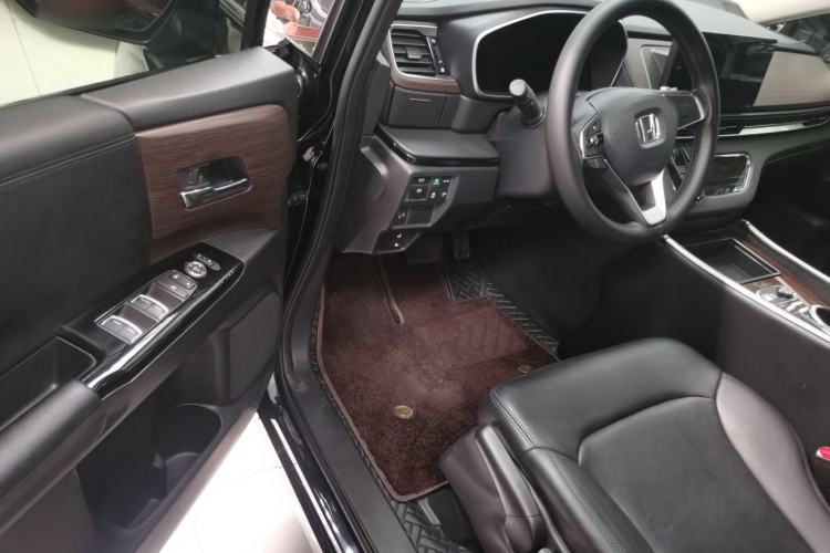 Used Honda Odyssey 2024 2.0L eHEV Sharp & Enjoy Edition